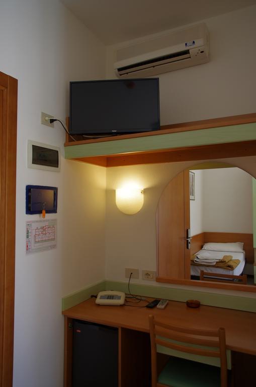 Hotel Dolomiti Caorle Room photo